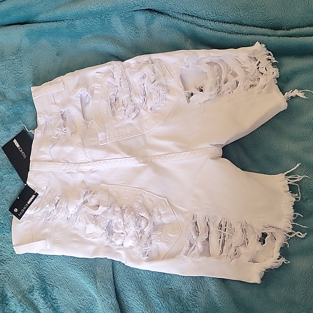 Yes Now Distressed Bermuda Shorts - Picture 7 of 9